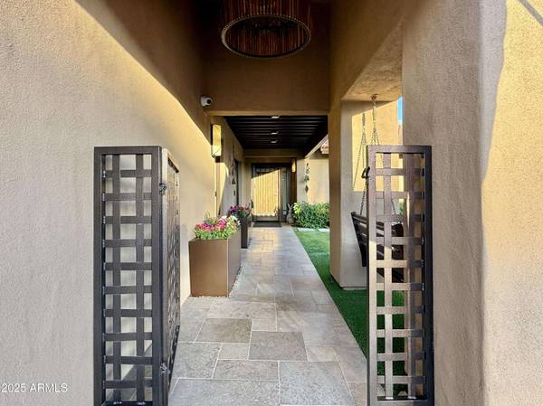 7151 N VIA DE LA CAMPANA Street, Scottsdale, AZ 85258