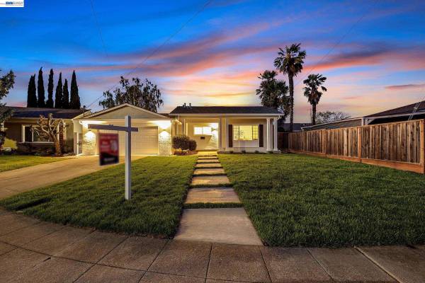 6931 Pine Ct, Dublin, CA 94568