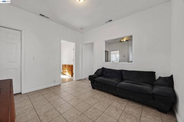 1010 W 4Th St, Antioch, CA 94509