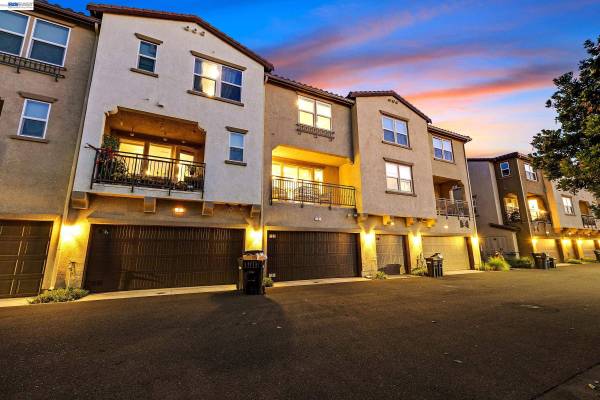 1270 Gusty Loop #3, Livermore, CA 94550