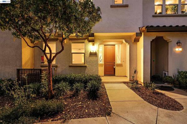 1270 Gusty Loop #3, Livermore, CA 94550