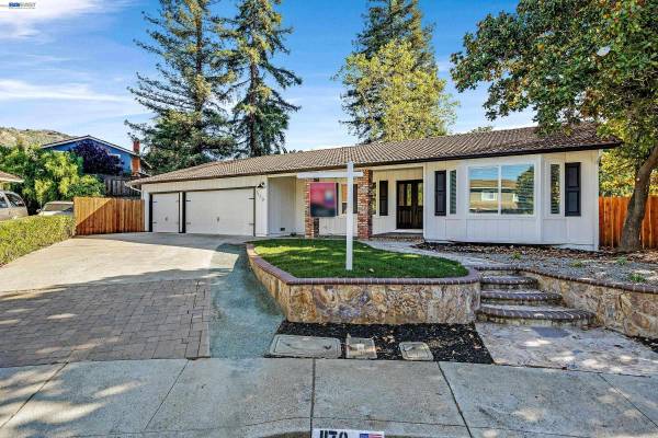 1170 Mardon Ct, Concord, CA 94521