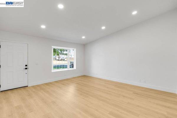 178 Richard Pl, Vacaville, CA 95687