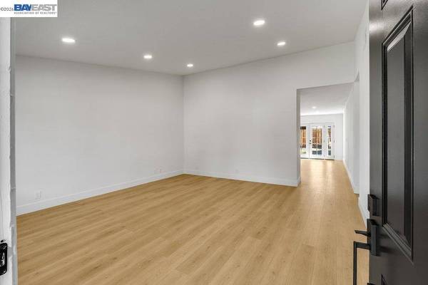 178 Richard Pl, Vacaville, CA 95687