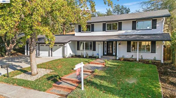 50 E Leeds Ct, Danville, CA 94526