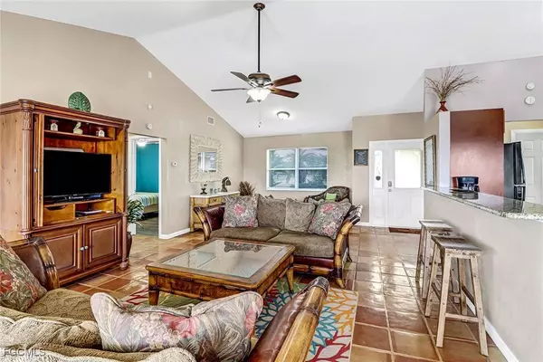 115 SW 12th TER, Cape Coral, FL 33991