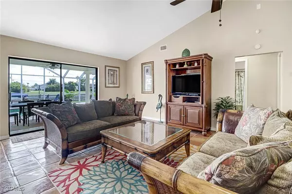 115 SW 12th TER, Cape Coral, FL 33991