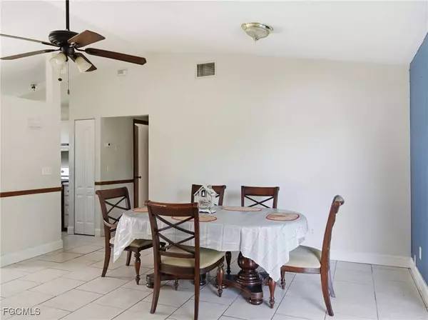 2802 2ND ST SW, Lehigh Acres, FL 33976