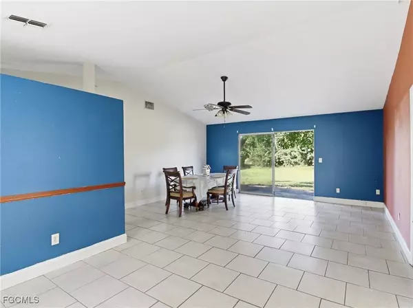 2802 2ND ST SW, Lehigh Acres, FL 33976