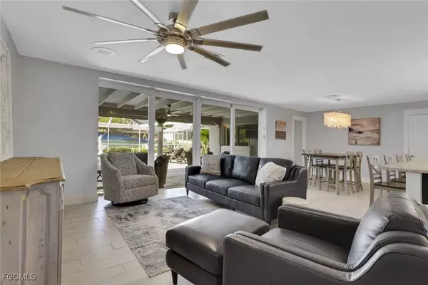 5356 Delano CT, Cape Coral, FL 33904