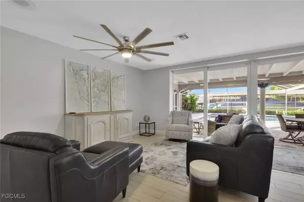 5356 Delano CT, Cape Coral, FL 33904