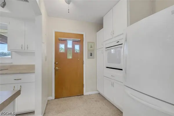 2212 E 6th ST, Lehigh Acres, FL 33936
