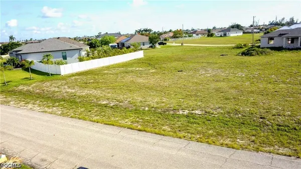 1846 NW 36th PL, Cape Coral, FL 33993