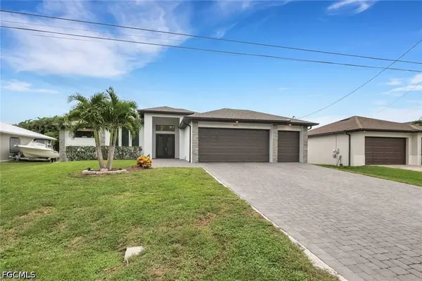 2806 Miracle Pkwy, Cape Coral, FL 33914