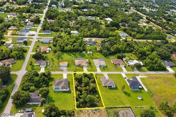 704 Greenwood AVE, Lehigh Acres, FL 33972
