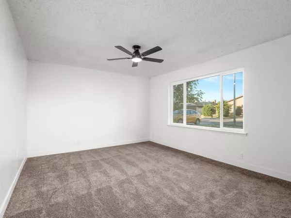 2332 S Jackson AVE, Fresno, CA 93725