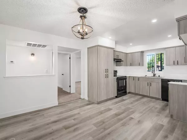 2332 S Jackson AVE, Fresno, CA 93725