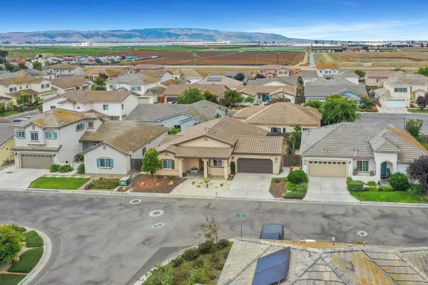 1549 S Cheshire CT, Santa Maria, CA 93458