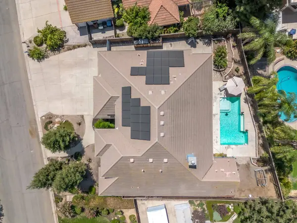 152 W Peace River DR, Fresno, CA 93711