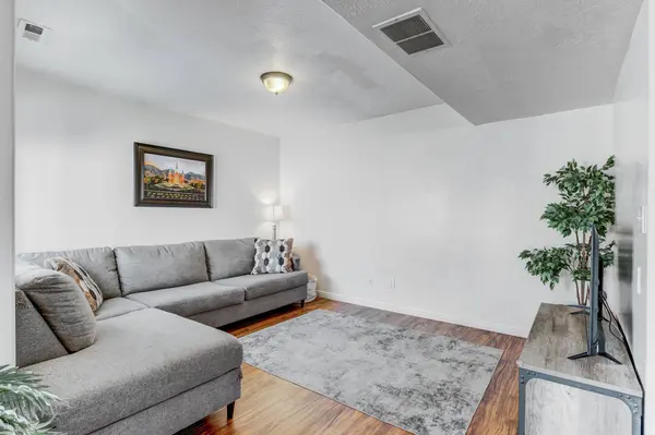 4752 W ITALIAN CT S, West Jordan, UT 84084