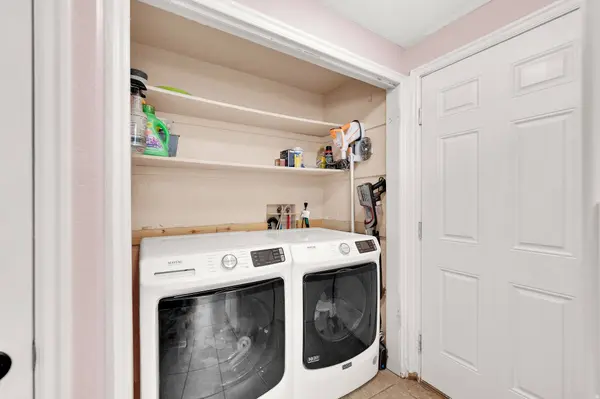 190 E NIMUE CIR, North Salt Lake, UT 84054