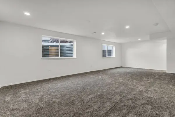1032 W 1400 S, Woods Cross, UT 84087