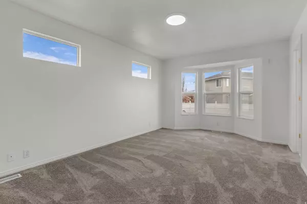 9203 S HOLLY LILY LN, West Jordan, UT 84081