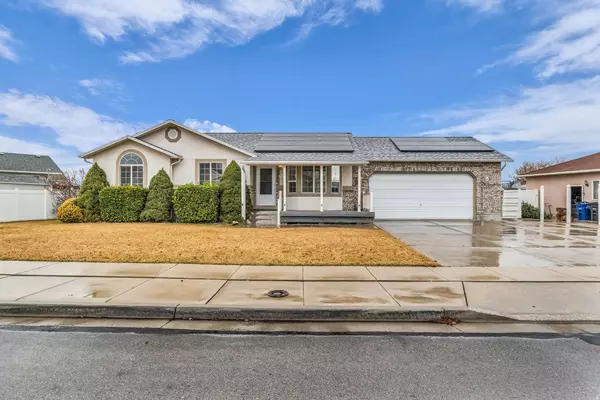 9203 S HOLLY LILY LN, West Jordan, UT 84081