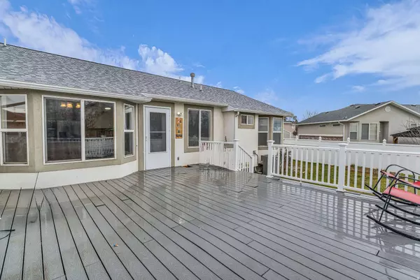 9203 S HOLLY LILY LN, West Jordan, UT 84081