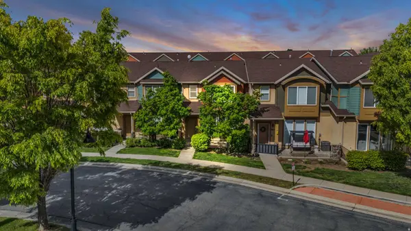 943 FARMINGTON XING, Farmington, UT 84025