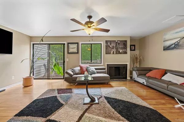 47 Currier Place #47, Cheshire, CT 06410