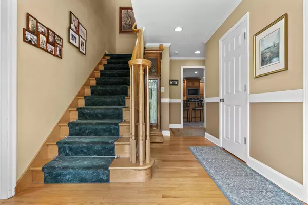 1199 Cornerstone Court, Cheshire, CT 06410