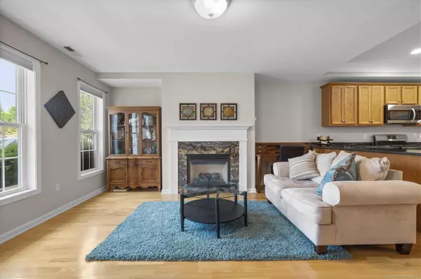 21 Mickel Lane #21, Milford, CT 06461