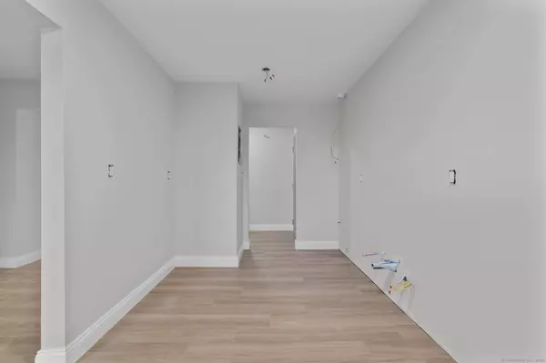 50 Greenhouse Road #42D, Bridgeport, CT 06606