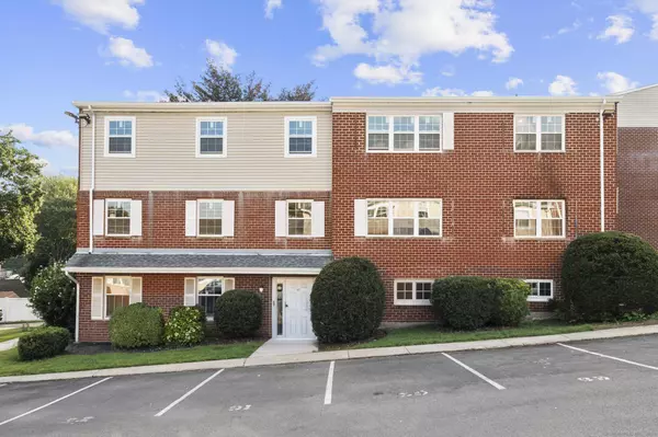 50 Greenhouse Road #42D, Bridgeport, CT 06606