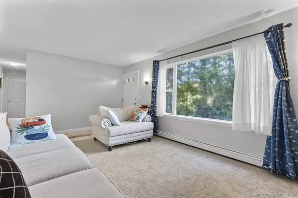 42 Fairwood Farms Drive, West Hartford, CT 06107