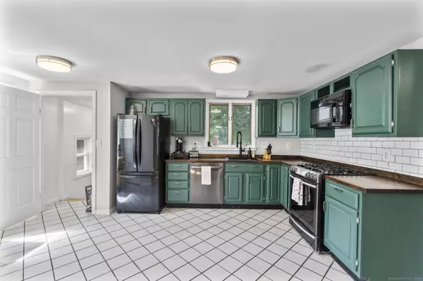 193 Hendley Street, Middletown, CT 06457