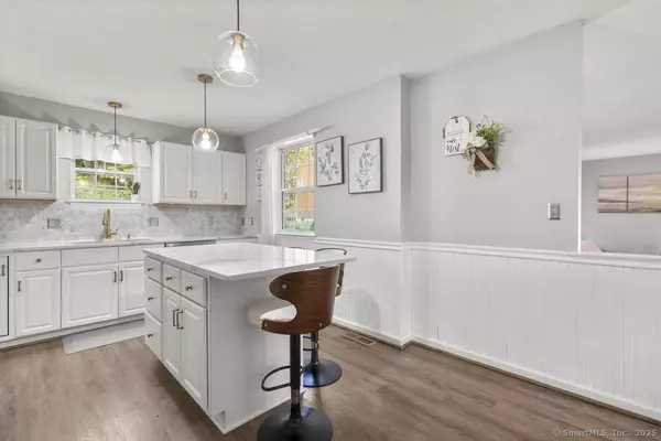 243 Stonefence Road, Naugatuck, CT 06770