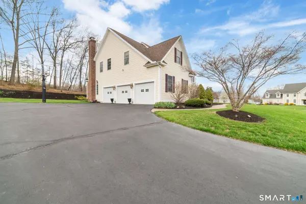 33 Watch Hill Road, Berlin, CT 06037