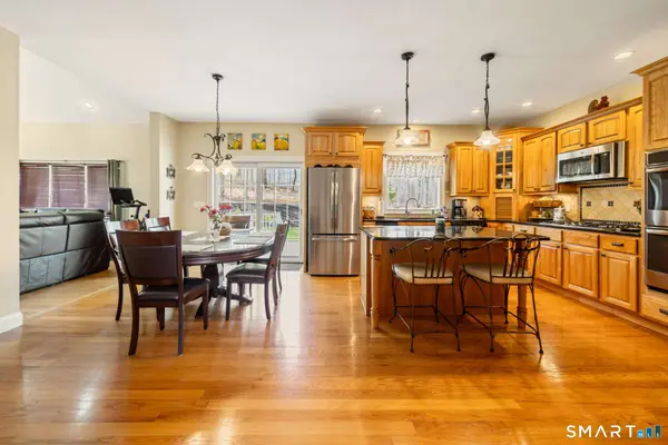 33 Watch Hill Road, Berlin, CT 06037