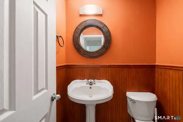 21 Towne House Road #21, Hamden, CT 06514