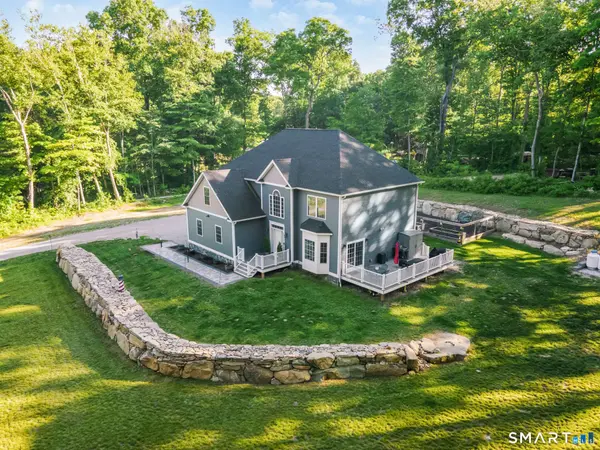 16 Glen Grove Road, Deep River, CT 06417