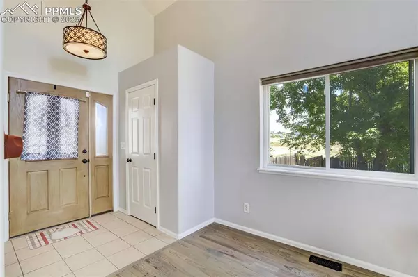 5337 Hawk Springs DR, Colorado Springs, CO 80923