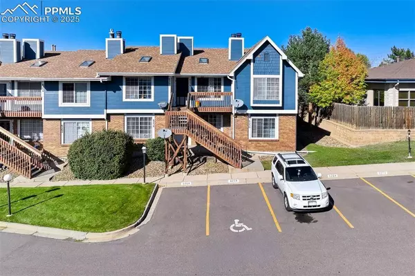 6254 Village LN, Colorado Springs, CO 80918