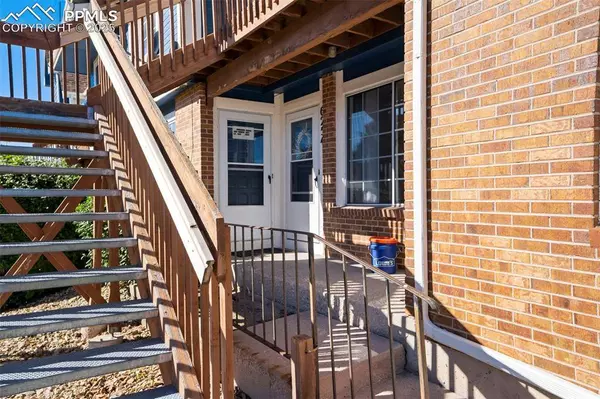 6254 Village LN, Colorado Springs, CO 80918