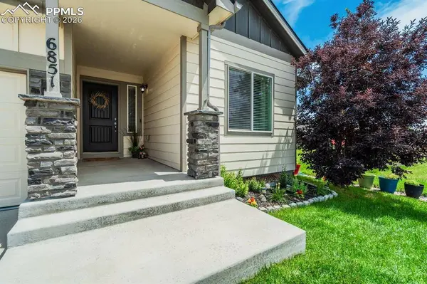 6851 Mandan DR, Colorado Springs, CO 80925