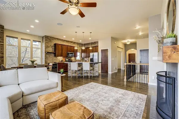 6048 Cumbre Vista WAY, Colorado Springs, CO 80924