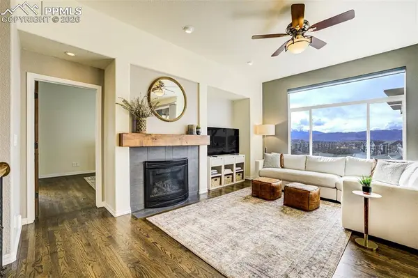 6048 Cumbre Vista WAY, Colorado Springs, CO 80924