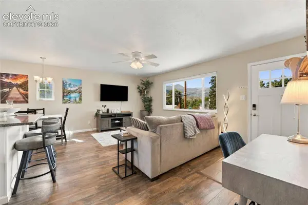 215 N 14th Street, Colorado Springs, CO 80904