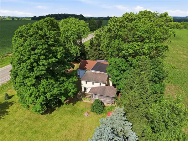 W3798 Highway 33, Cambria, WI 53923